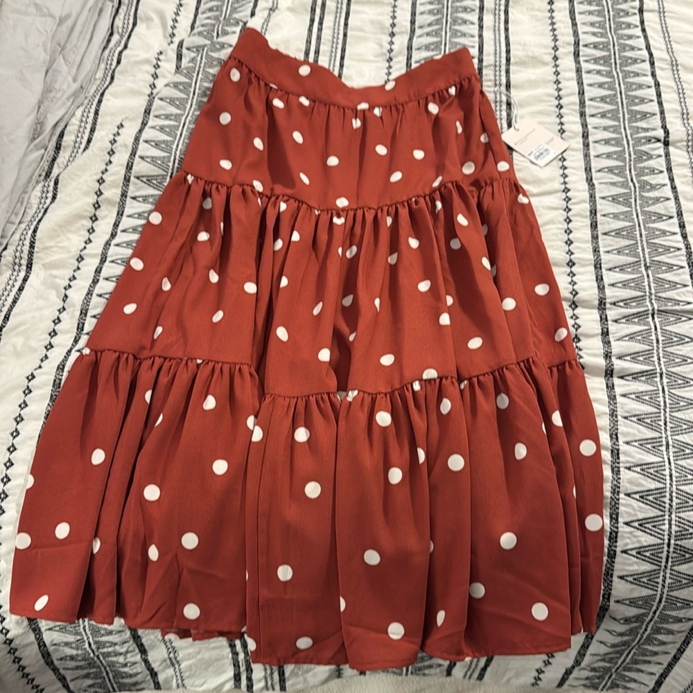 Lauren Conrad polka dot skirt, burnt red, size PM (petite medium), NWT
